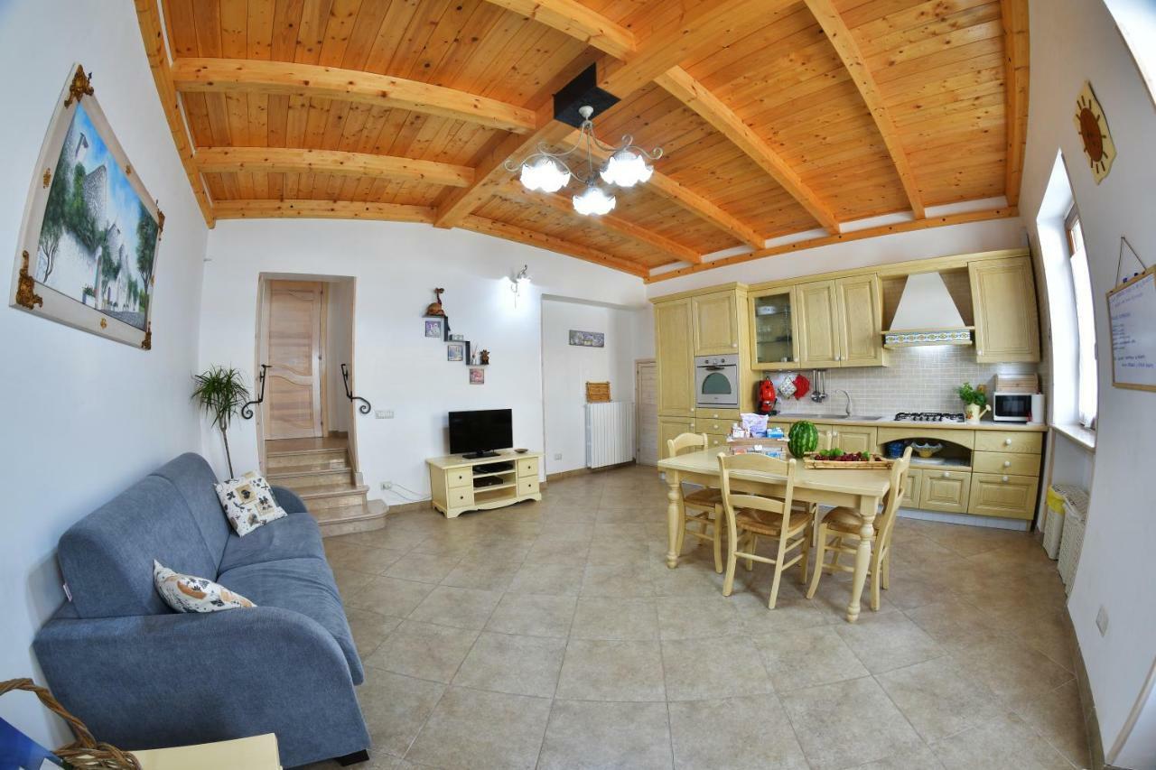 דירות צ'לייה מספיקה Marghegio' House מראה חיצוני תמונה